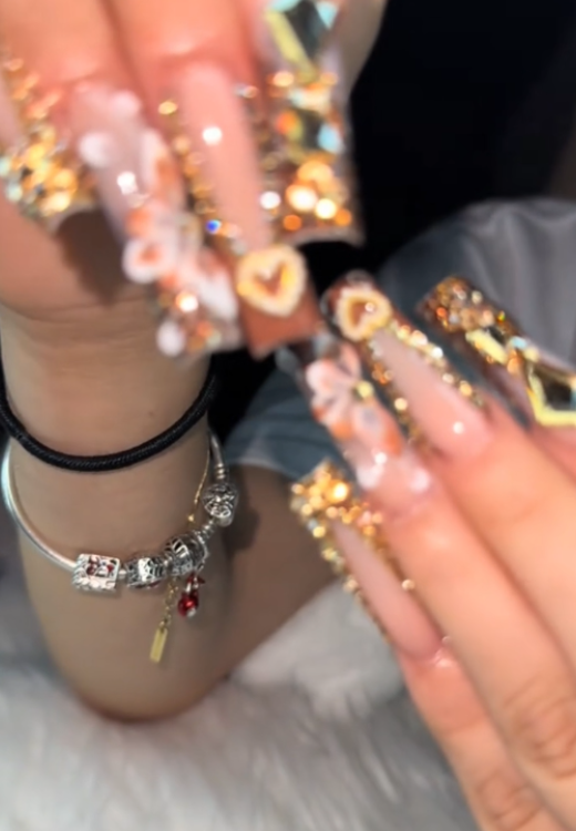 Glittering golden diamond long press on nails
