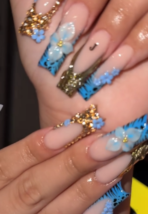 Golden diamond blue leopard pattern three-dimensional flowers press on nails