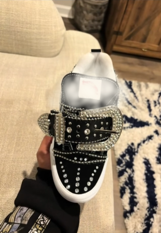Customized rhinestone leather buckle casual shoes