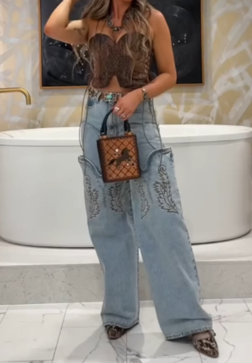 New Western Elegant Jeans in Autumn