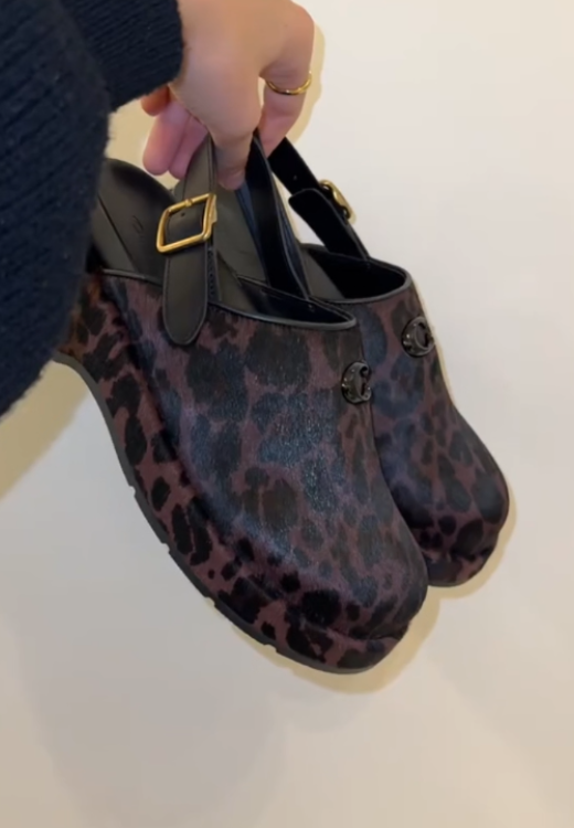 Dark leopard print high quality clogs