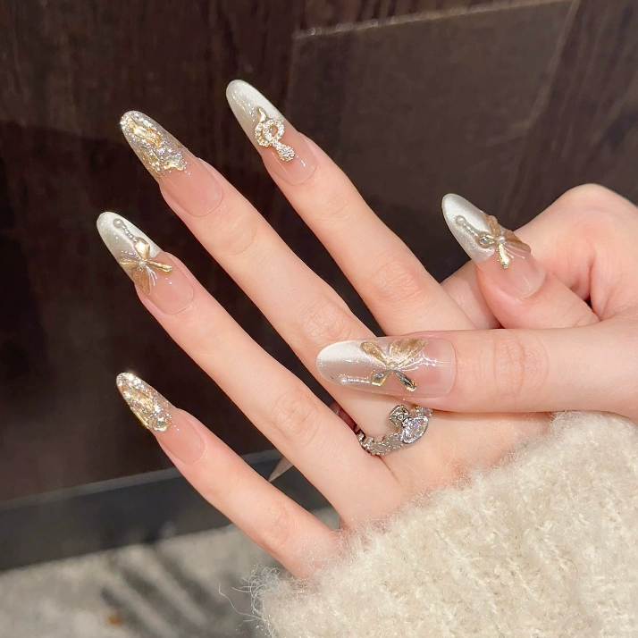 Flash rhinestones elegant long almond armor