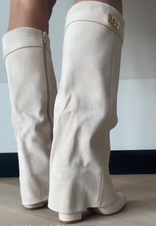 Elegant Knee-Length Leather Boots