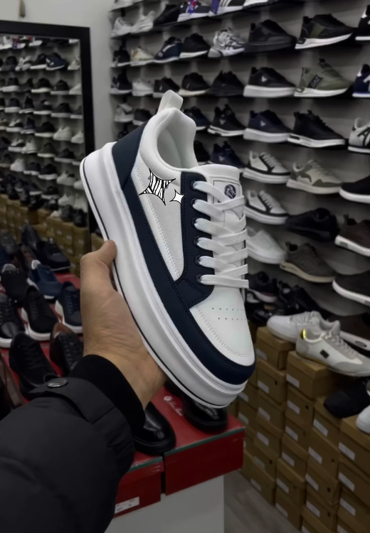 Men's black and white stitching heightening casual shoes