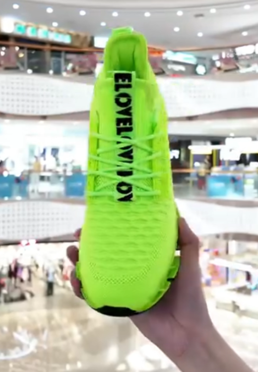 Men's lightweight white letter sneakers