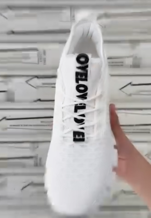 Men's lightweight white letter sneakers