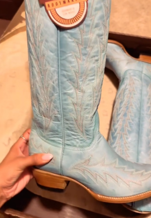 Aquamarine embroidered boots