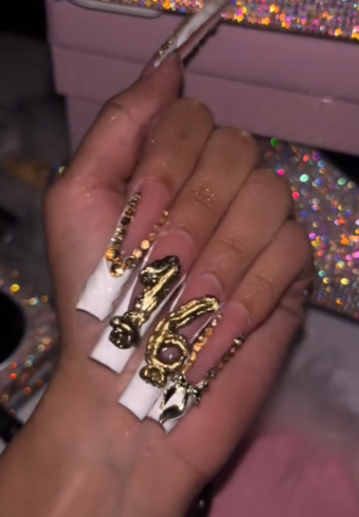 Gold Decorative French Ladder press-on nails