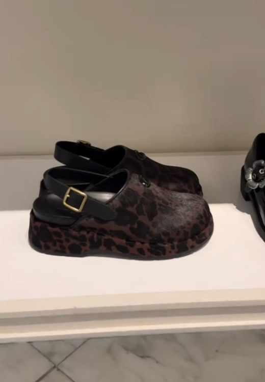 Dark leopard print high quality clogs