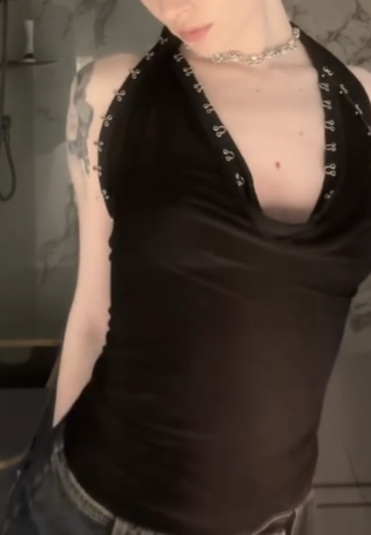 Fashion multi-wearing tops