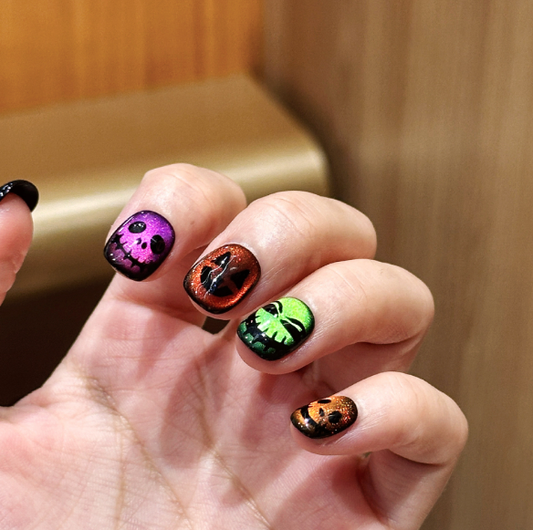 Ghost Party Cat Eye Nails
