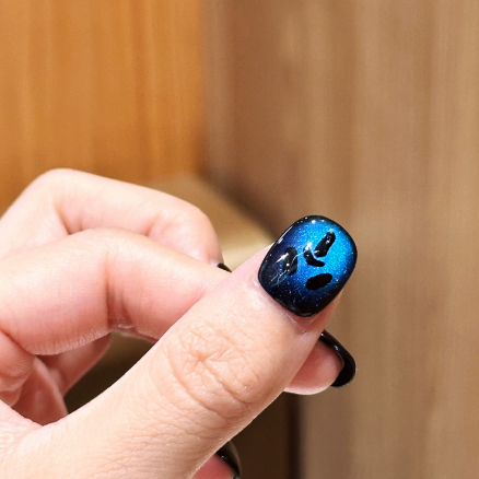 Ghost Party Cat Eye Nails